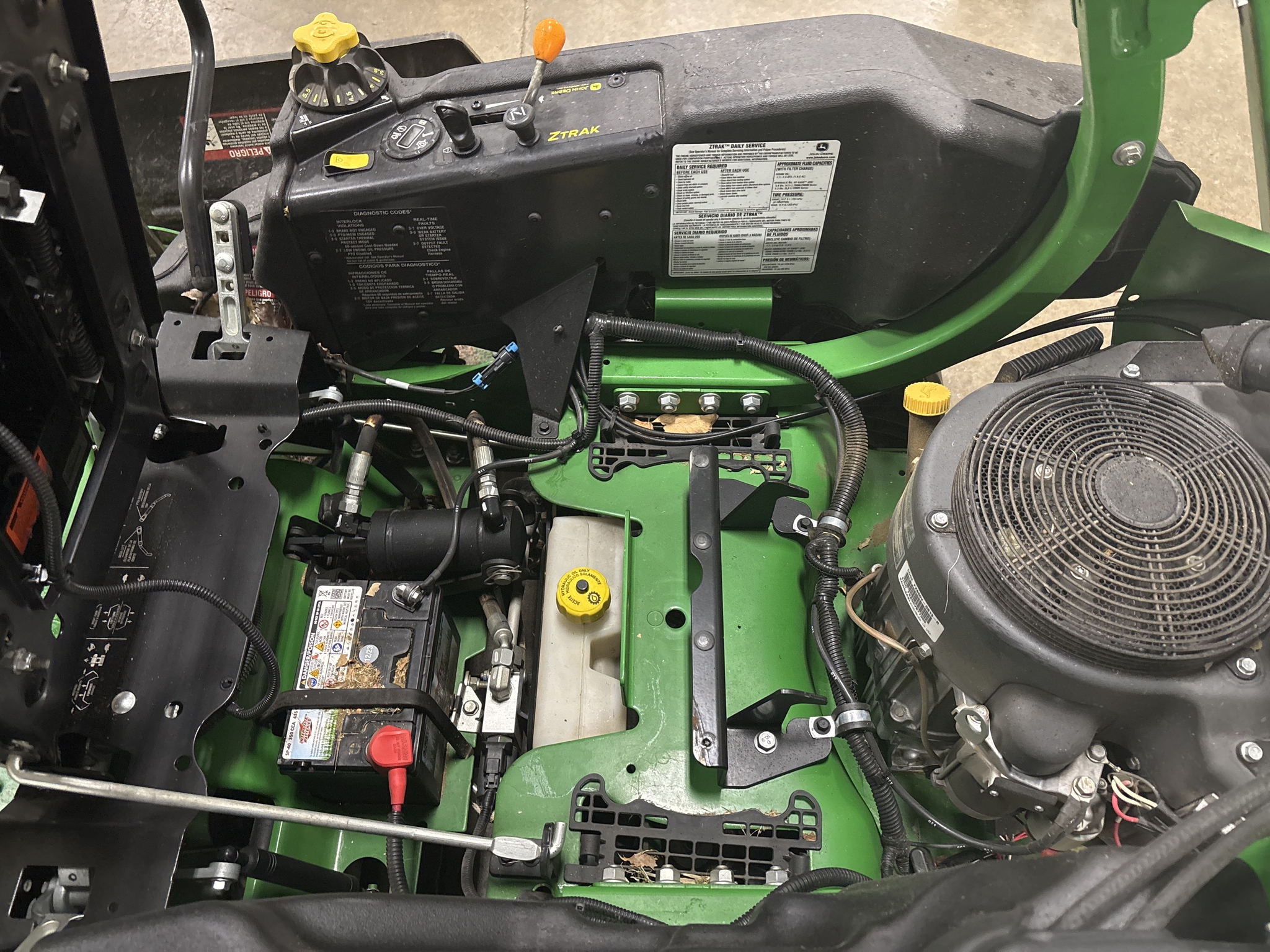 Used 2020 John Deere Z950R Zero Turn Mowers at Koenig Equipment in Urbana, OH - PhotoXL12