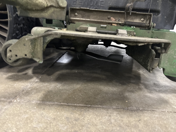 Used 2020 John Deere Z950R Zero Turn Mowers at Koenig Equipment in Urbana, OH - Photo5