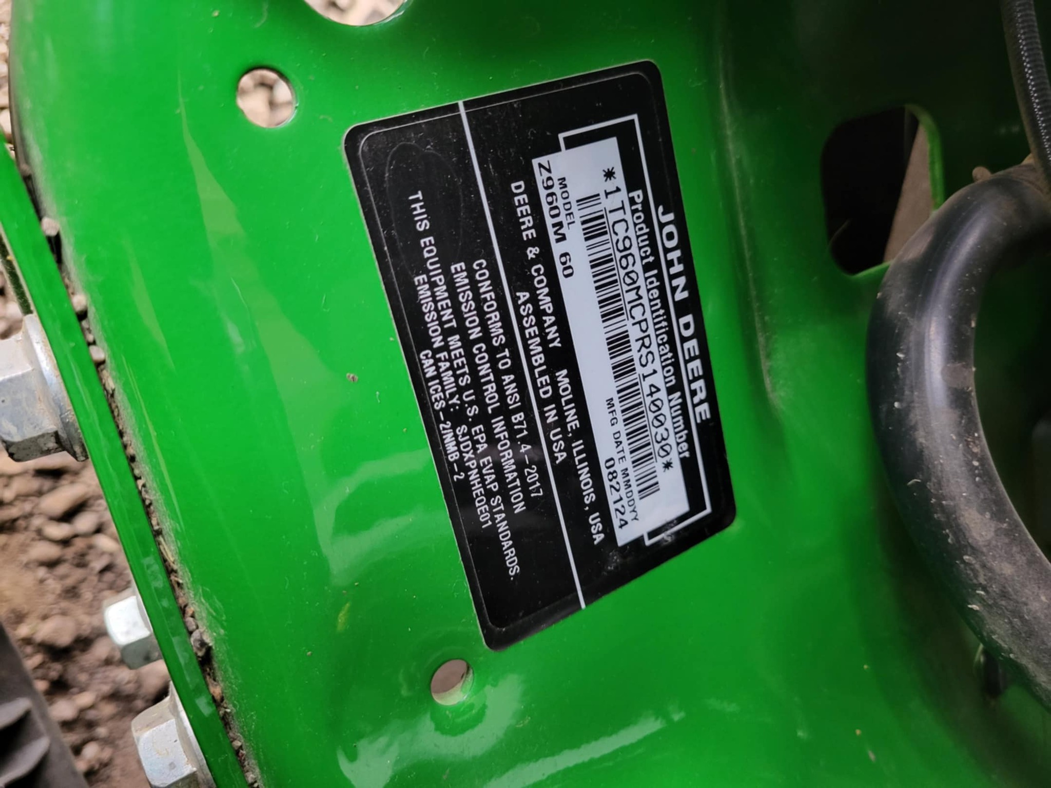 2025 John Deere Z960M Image 3