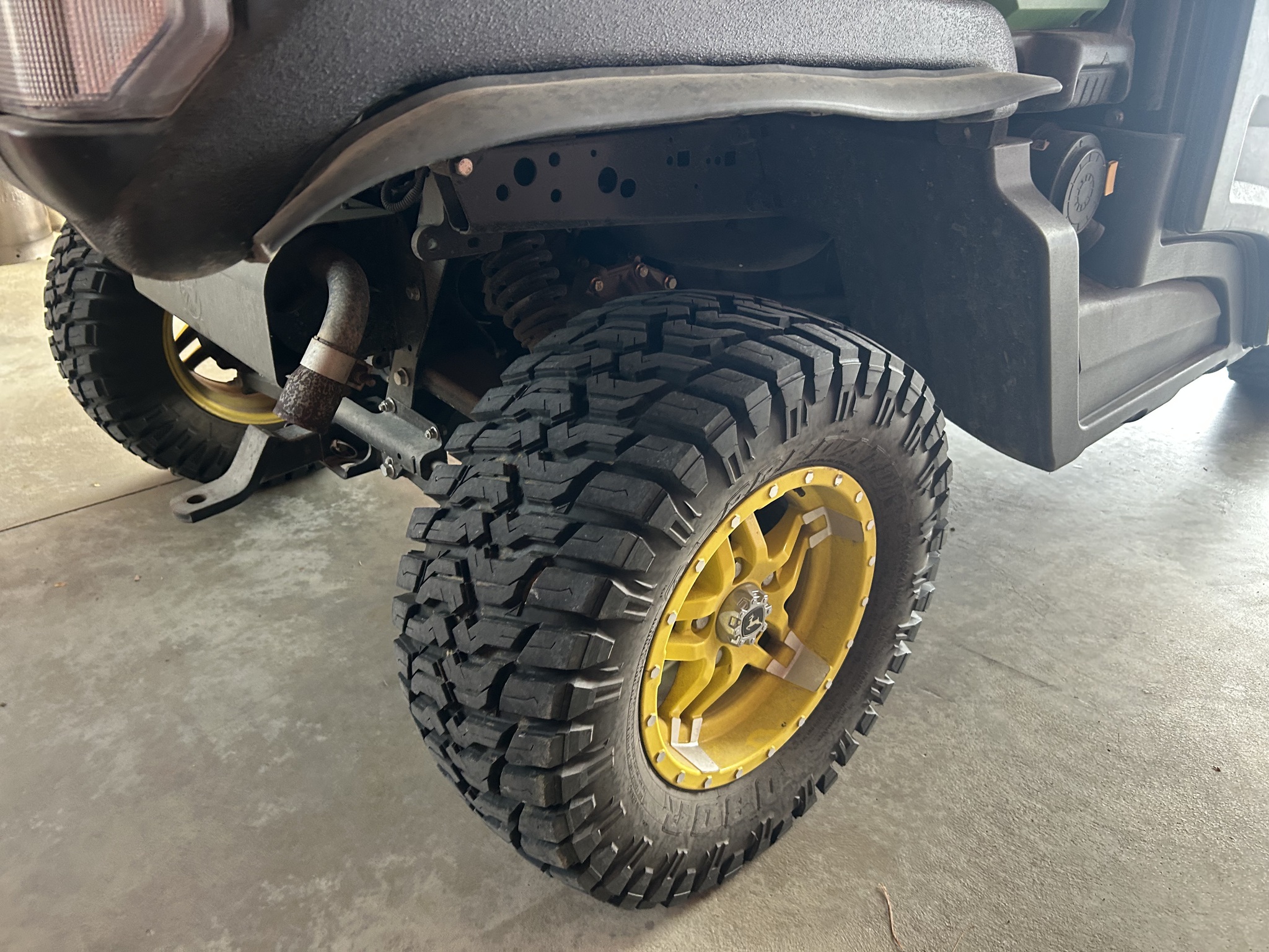 2022 John Deere XUV 835R Image 8