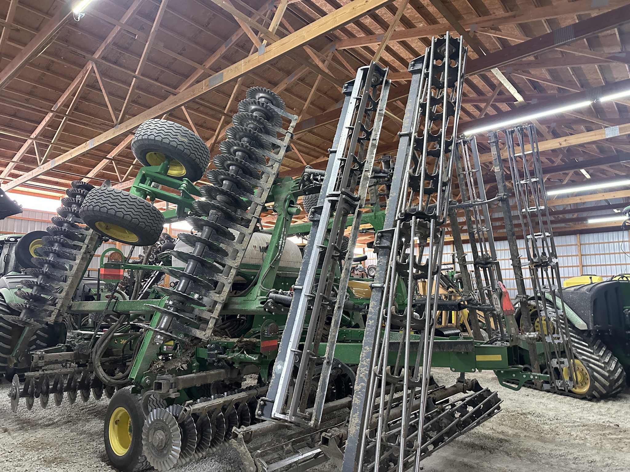 2023 John Deere 2660VT Image 2