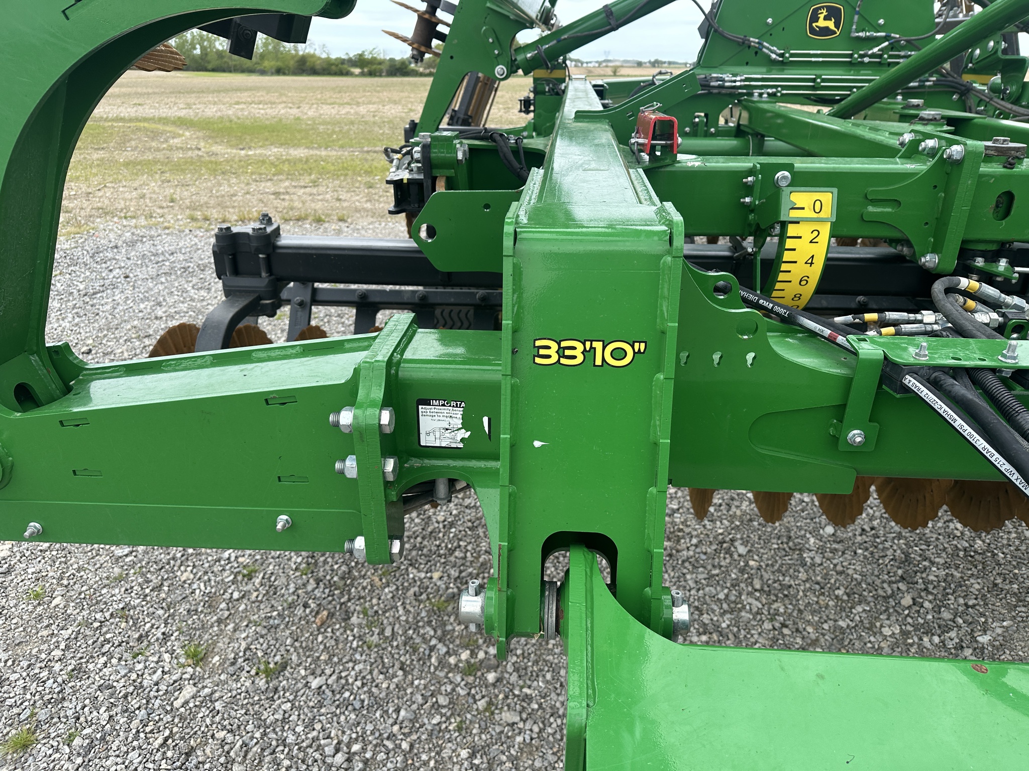 2023 John Deere 2660VT Image 2