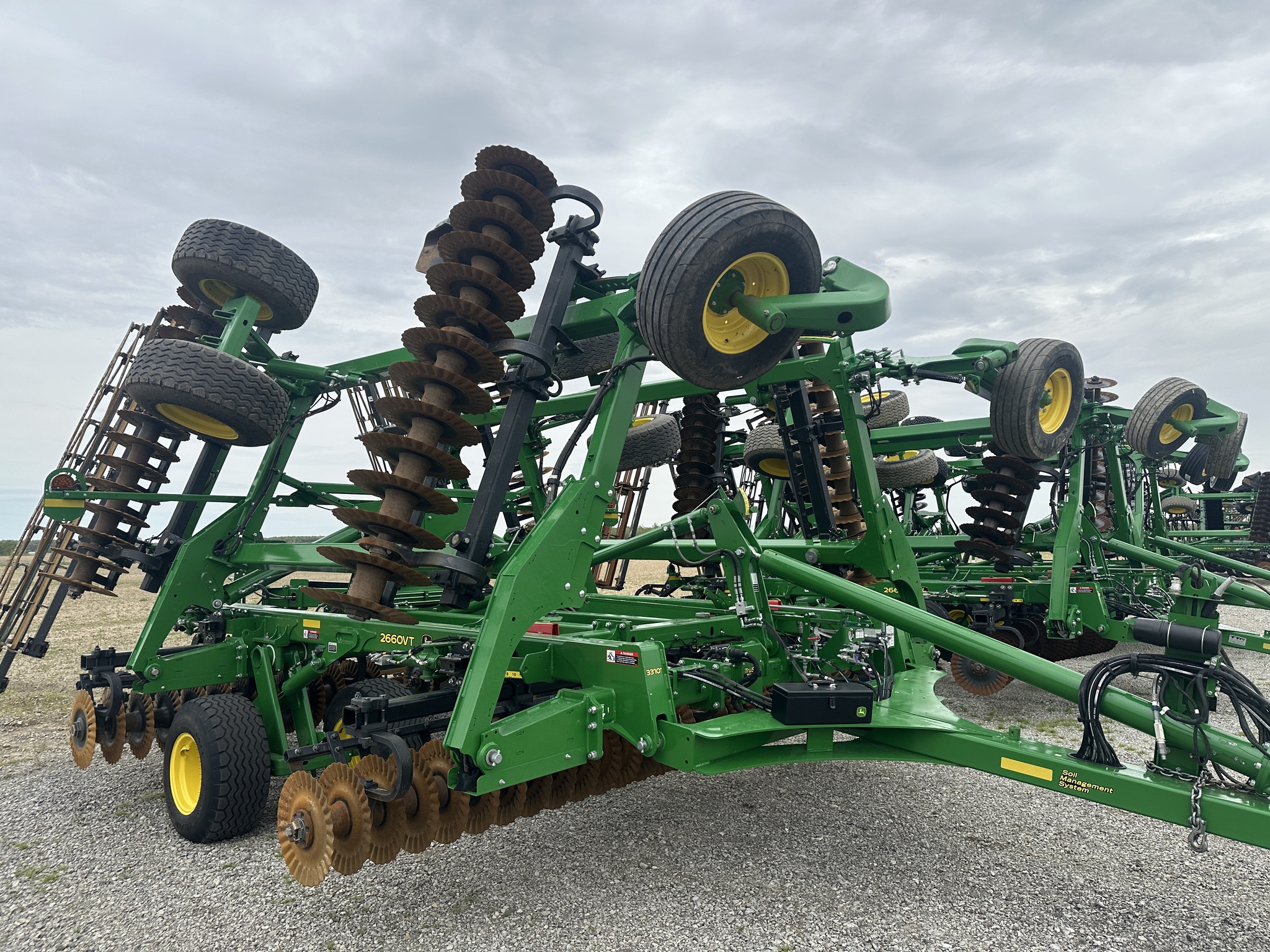 2023 John Deere 2660VT Image 4