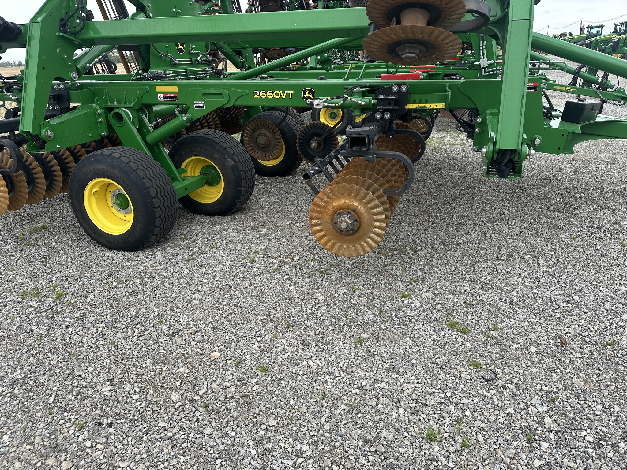 2023 John Deere 2660VT Image 5