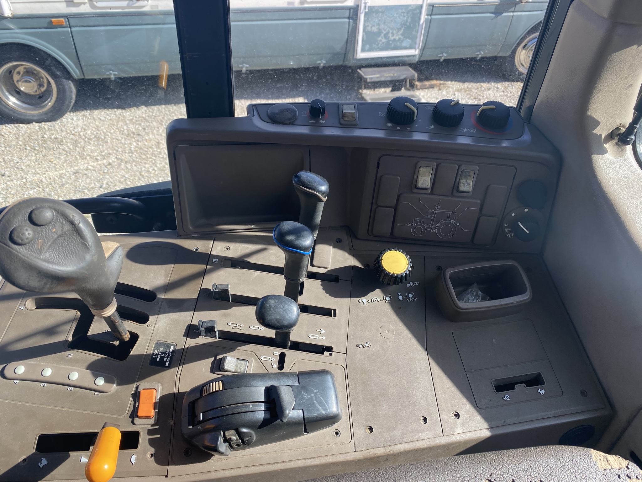 Used 2009 John Deere 6430 Utility Tractors at Koenig Equipment in Greensburg, IN - PhotoXL22