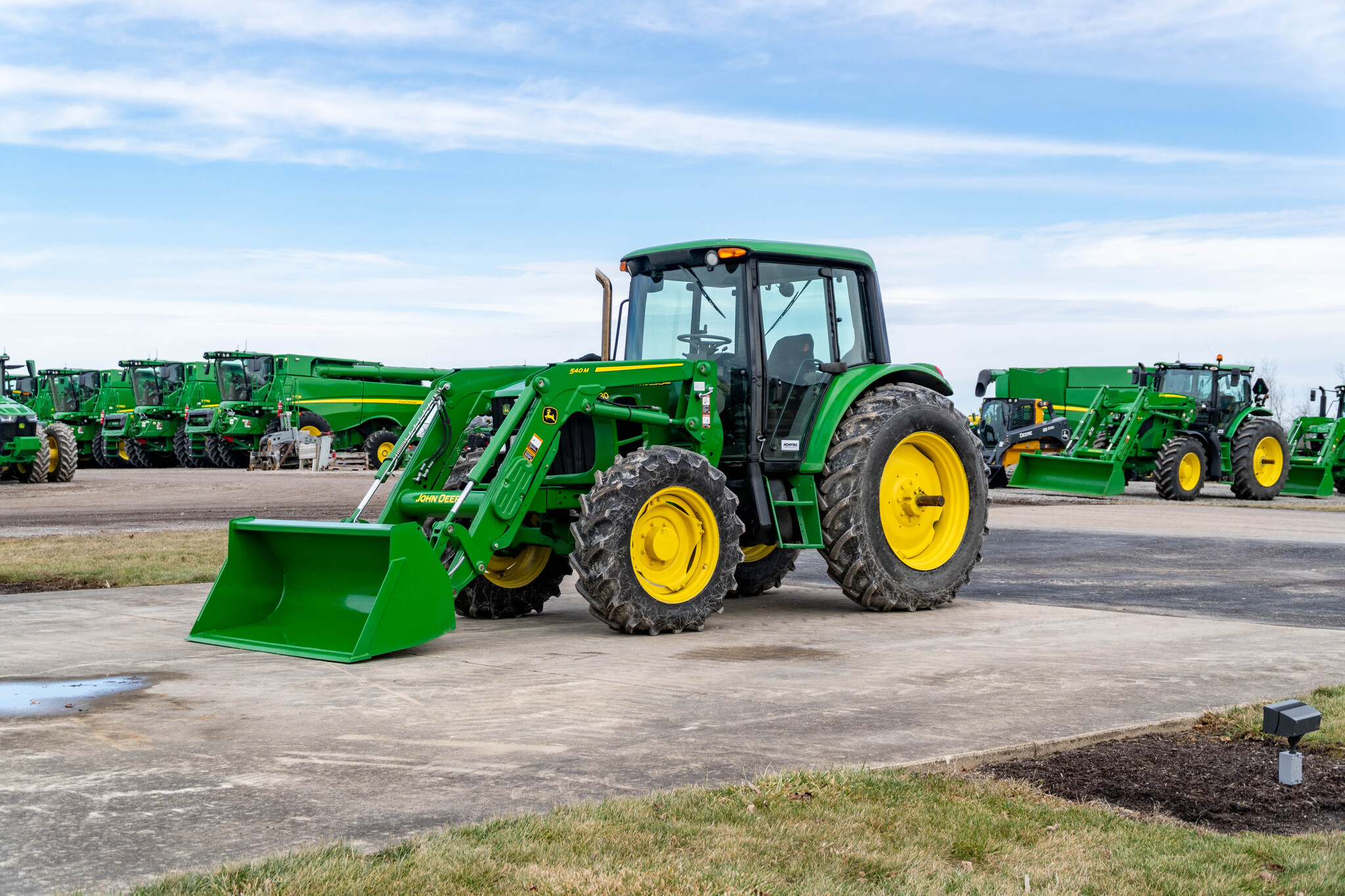 Used 2009 John Deere 6430 Utility Tractors at Koenig Equipment in Anna, OH - PhotoXL0