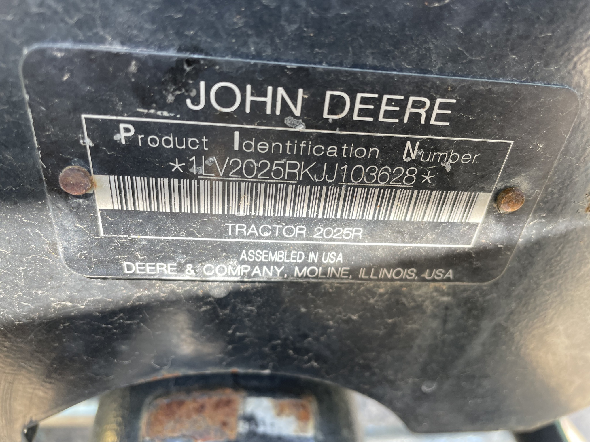 2018 John Deere 2025R Image 11