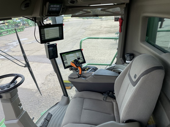2025 John Deere S7 800 - Photo12