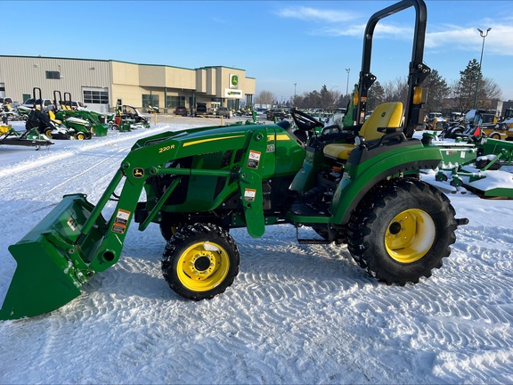  John Deere 2038R