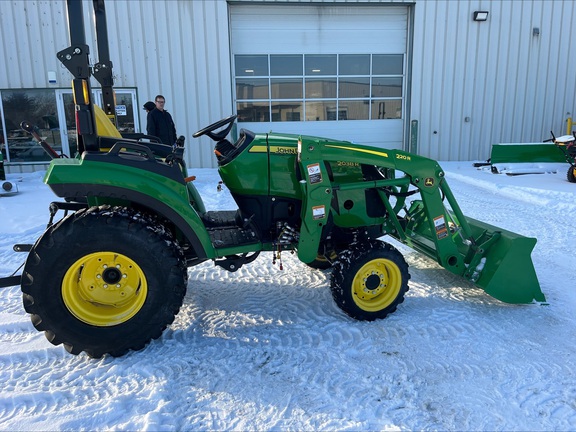 Used 2024 John Deere 2038R Compact Utility Tractors at Horizon Ag & Turf in Edmonton West, AB - Photo6