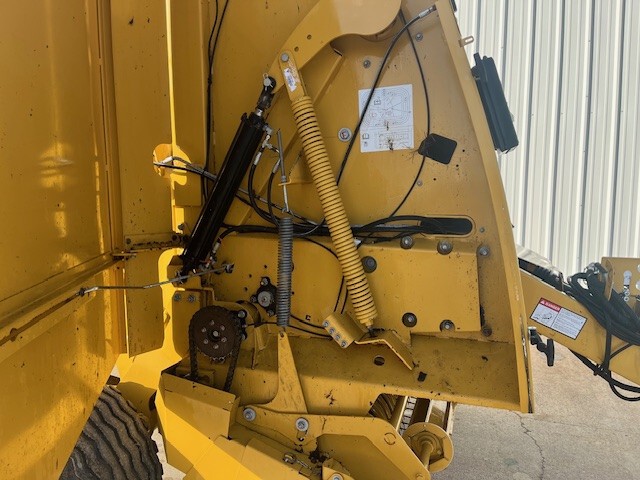  2022 Vermeer 504R Premium at Heritage Tractor in West Plains, MO