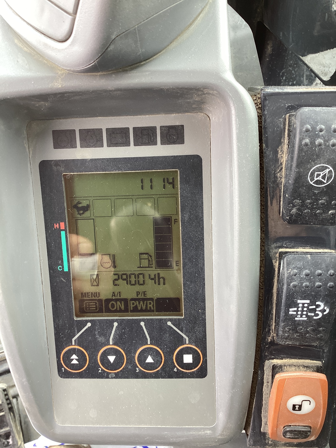 2020 John Deere 50G Image 14