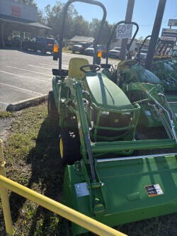 2024 John Deere 1023E Photo 4