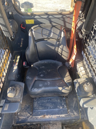 2020 John Deere 317G Photo 5