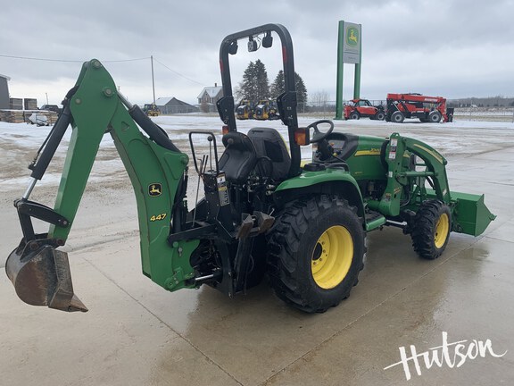 Photo of 2005 John Deere 3520