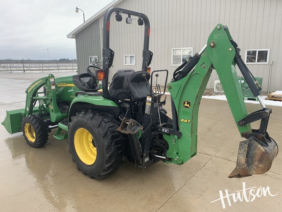 Photo of 2005 John Deere 3520