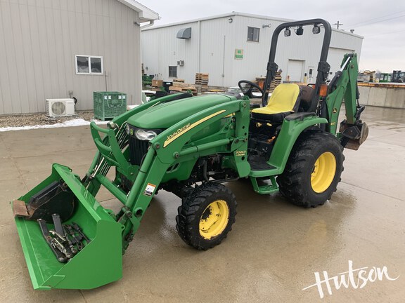 Photo of 2005 John Deere 3520