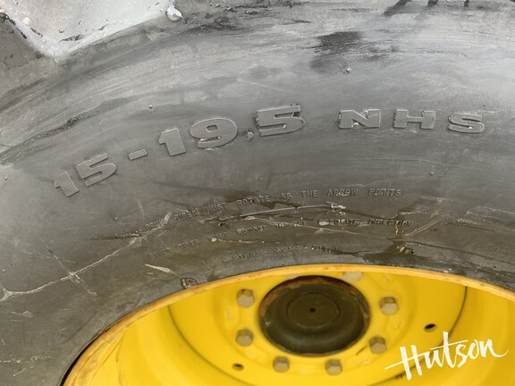 Photo of 2005 John Deere 3520