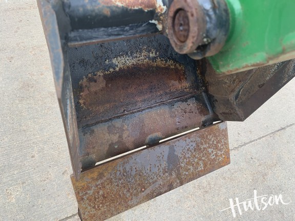 Photo of 2005 John Deere 3520