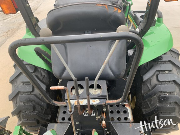 Photo of 2005 John Deere 3520