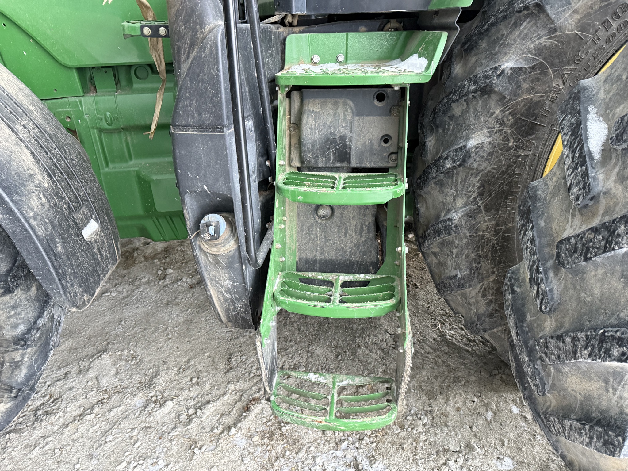 2015 John Deere 8345R Image 43