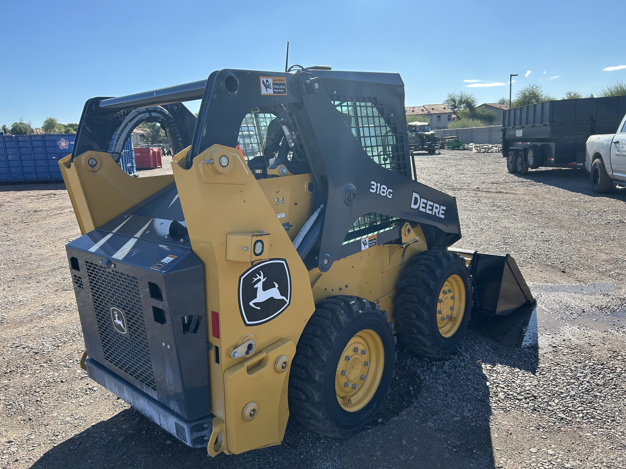 2022 John Deere 318G Image 5