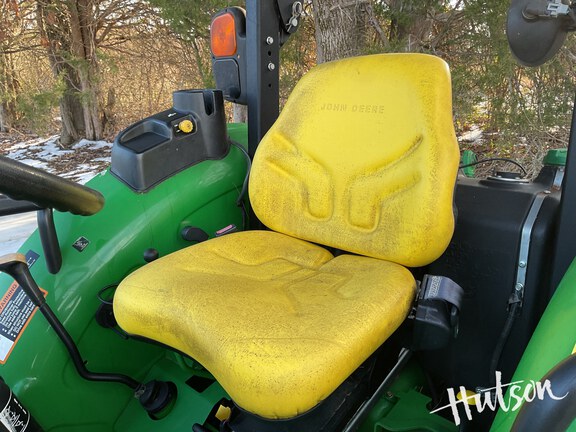 Photo of 2015 John Deere 5055E