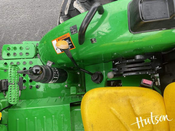 Photo of 2015 John Deere 5055E