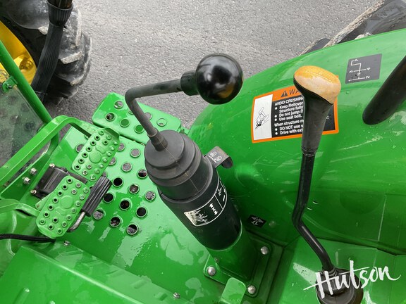 Photo of 2015 John Deere 5055E