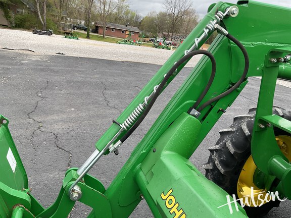 Photo of 2015 John Deere 5055E
