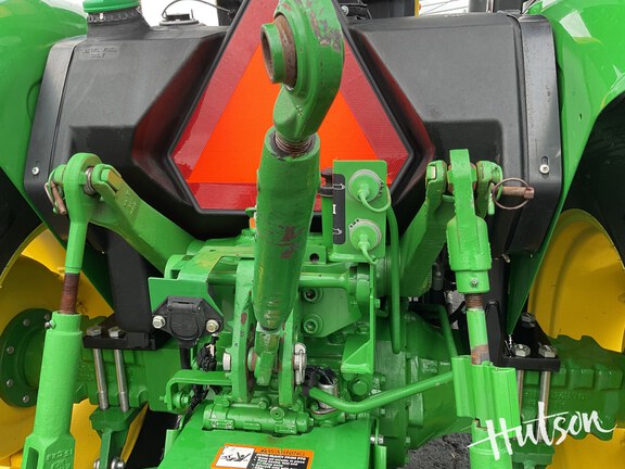 Photo of 2015 John Deere 5055E