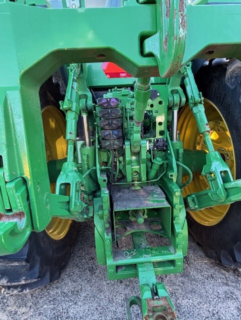 2023 John Deere 8R 310 Image 5