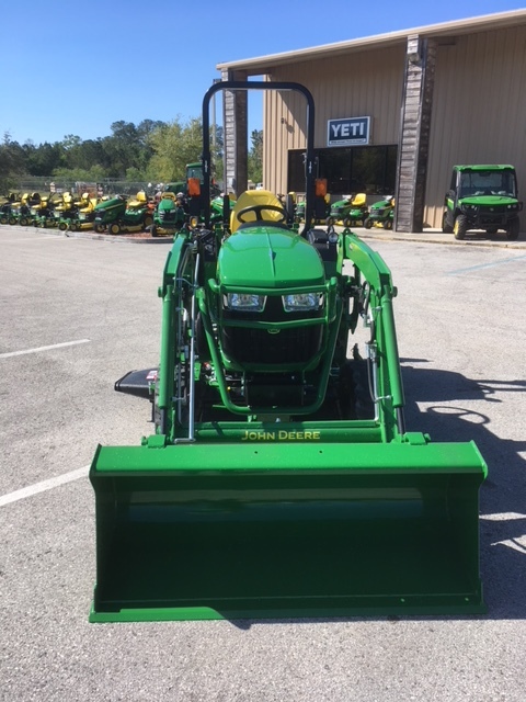 2026 John Deere 2038R Image 4