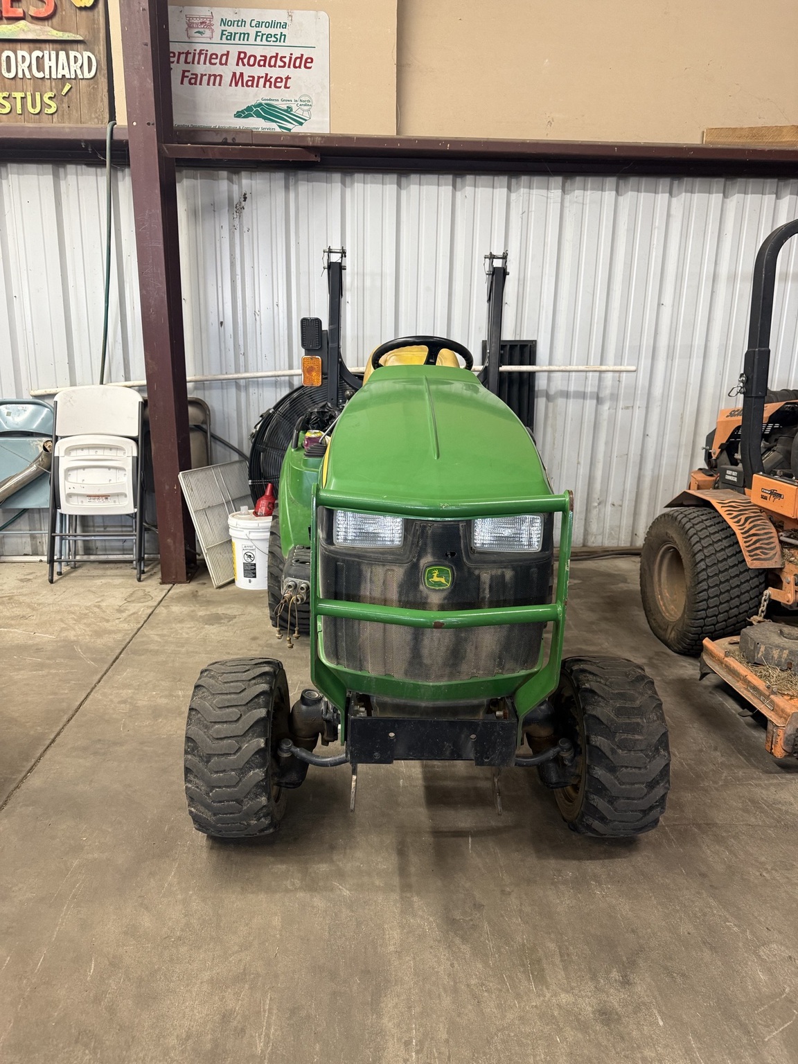 2017 John Deere 1023E Image 2