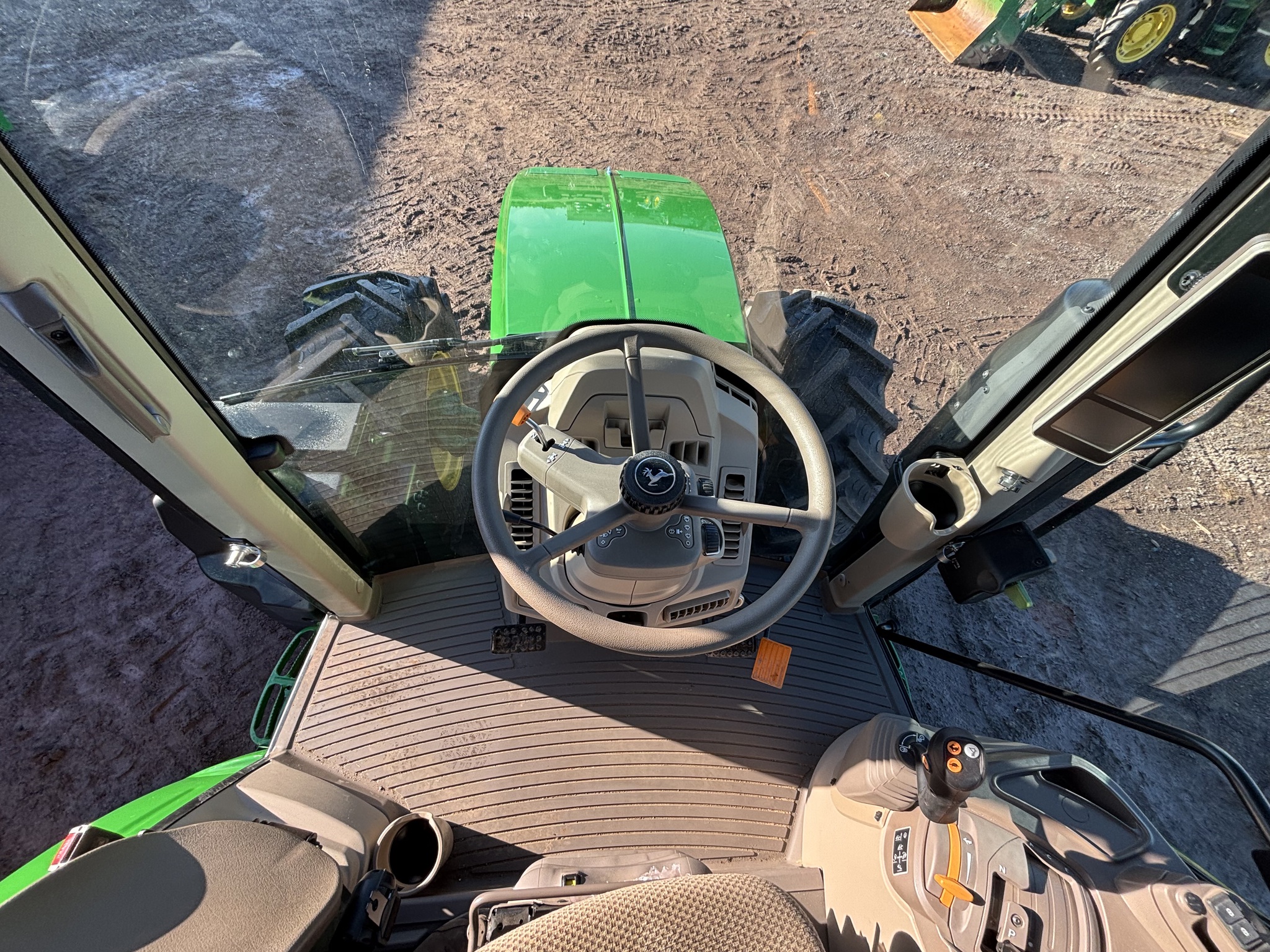 2025 John Deere 6120M Image 26