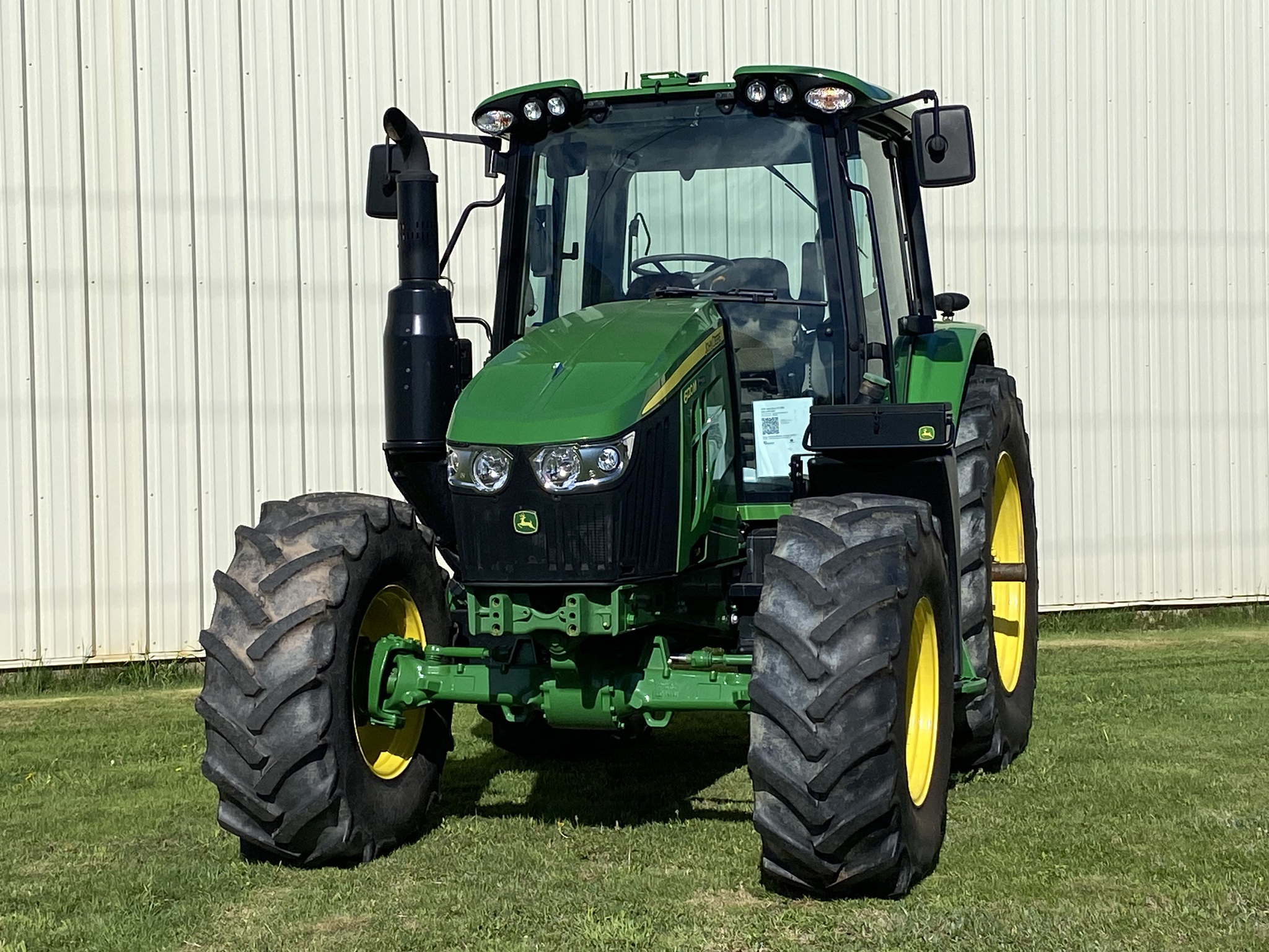 2025 John Deere 6120M Image 12