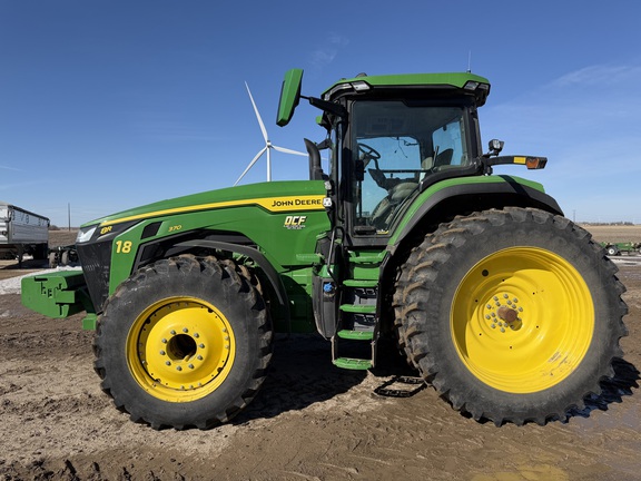 2025 John Deere 8R 370 - Photo6