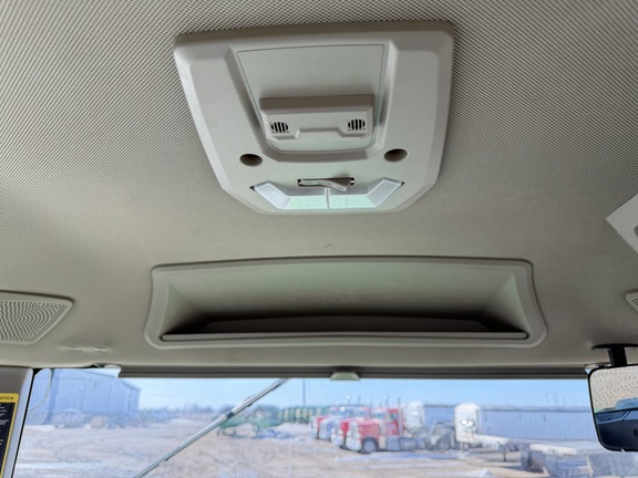 2025 John Deere 8R 370 - Photo30