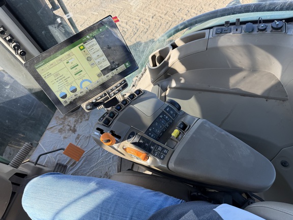 2025 John Deere 8R 370 - Photo32