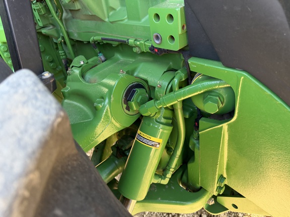 2025 John Deere 8R 370 - Photo13