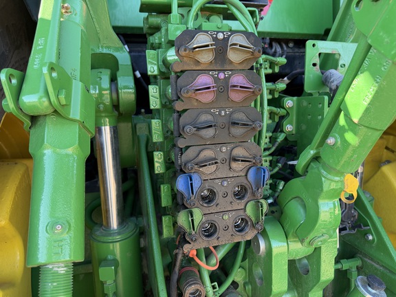 2025 John Deere 8R 370 - Photo25
