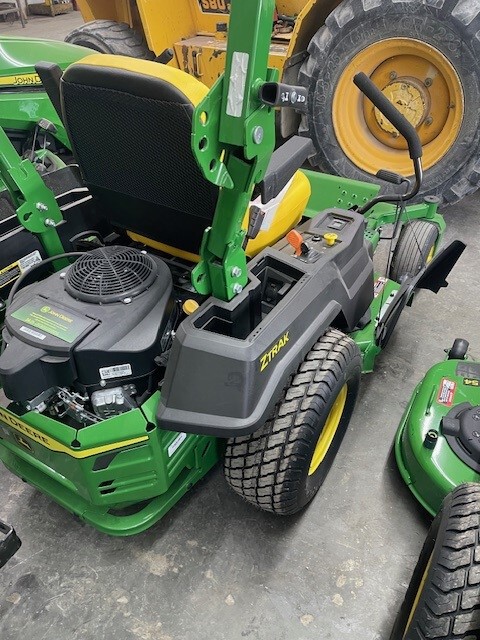 2025 John Deere Z530M Image 3