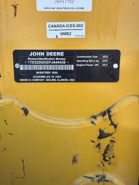 2023 John Deere 325G Image 3