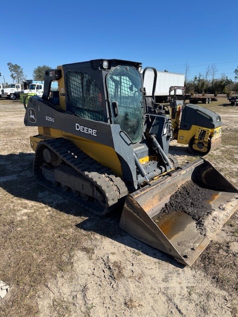 2023 John Deere 325G Image 1