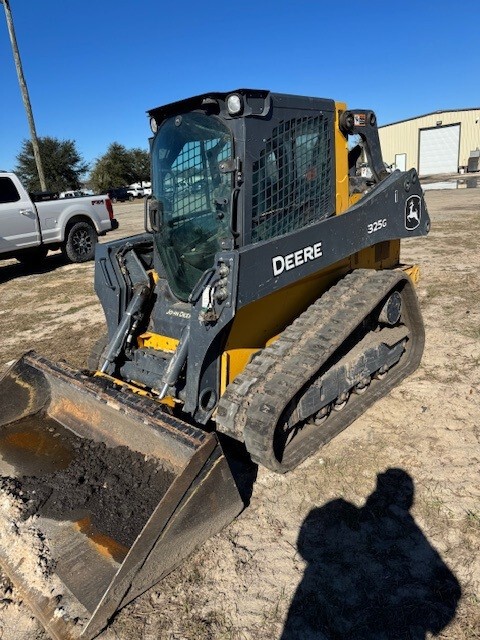 2023 John Deere 325G Image 10