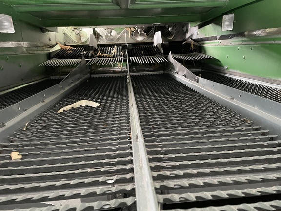 2013 John Deere S670 (24th thumbnail)