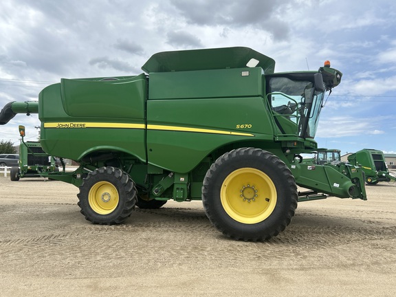 2013 John Deere S670 (8th thumbnail)