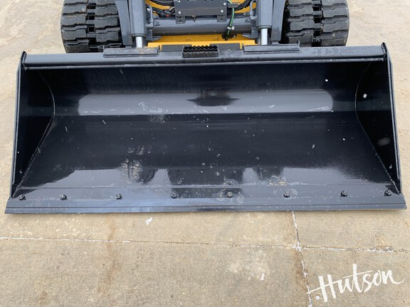 Photo of 2025 John Deere 335 P