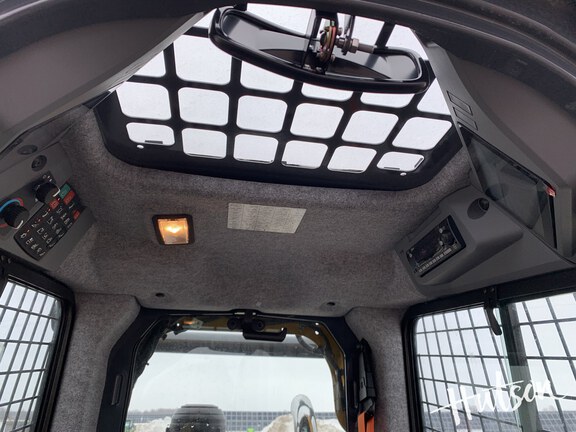 Photo of 2025 John Deere 335 P