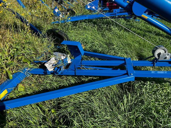 2023 Brandt 837A